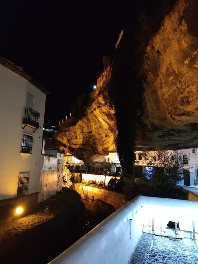 Ferienwohnung La Casa Del Rio Setenil De Las Bodegas Exterior foto